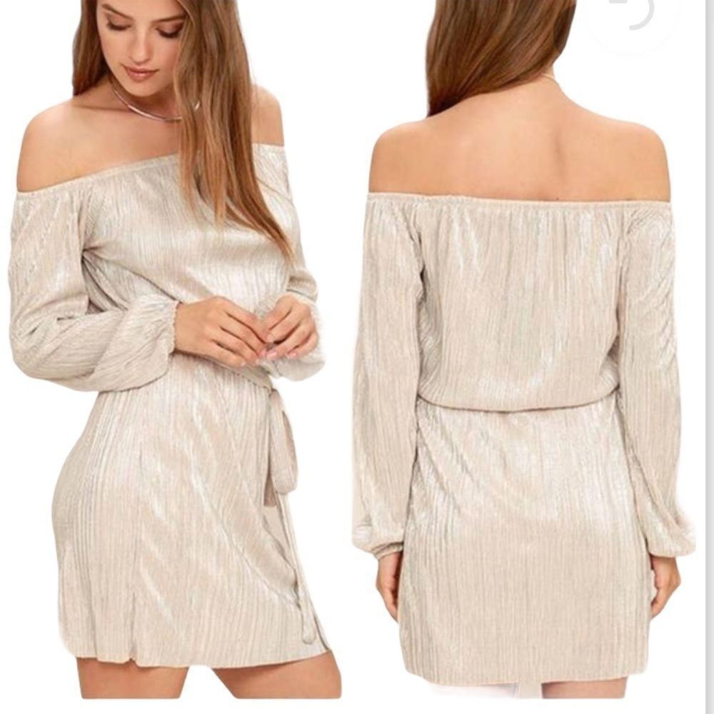 🆕 LULU’S Glisten Closely Beige and Silver Off-the-Shoulder Dress size Med M NWT
